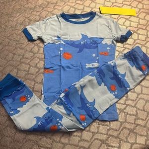 Boys short sleeve shark PJ’s!!! Brand: ELOWEL PAJAMAS. Size: 6 years (boys).